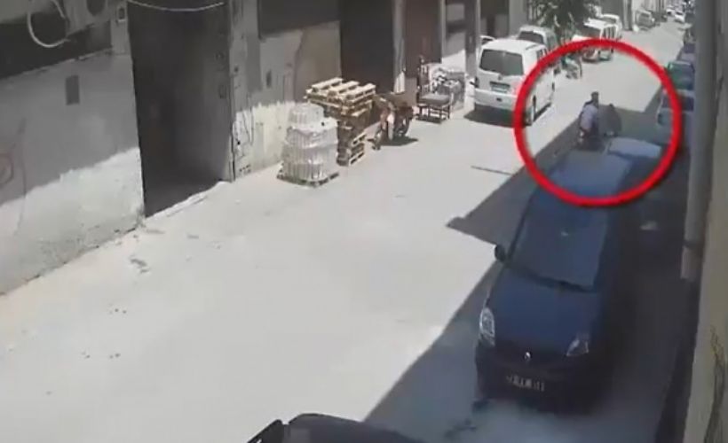 Gaziantep'te bir vatandaş cep telefonu ile konuşurken cep telefonunu çaldılar