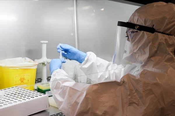 Fransa, 16 ülkeden gelecek yolculara Kovid-19 testini zorunlu kıldı