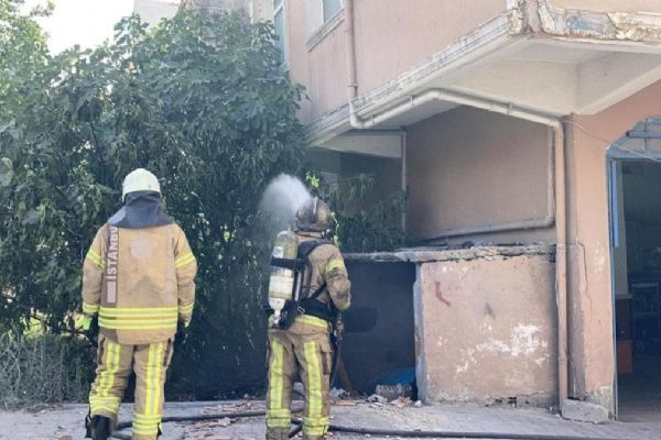 Arnavutköy'de iş yerinde korkutan patlama