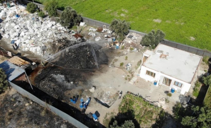 Manisa'da geri dönüşüm tesisinde çıkan yangın yürekleri ağıza getirdi