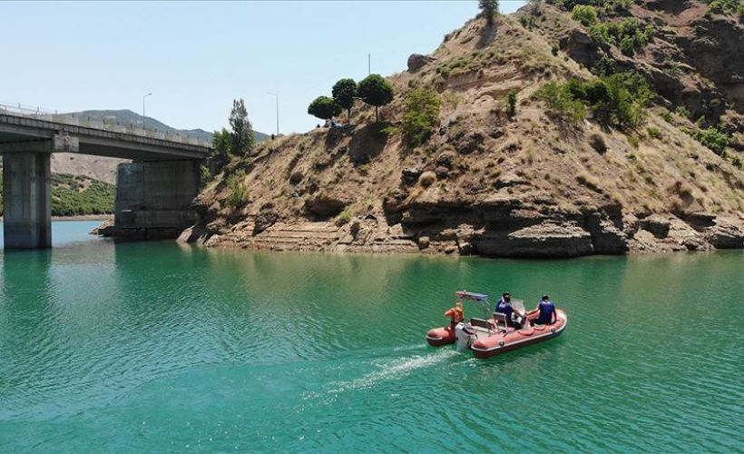 Kayıp Doku'nun bulunması için Uzunçayır Baraj Gölü'nün kısmen boşaltılması çalışmaları sürüyor