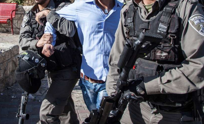 İsrail askerleri Filistinli eski vekilleri gözaltına aldı