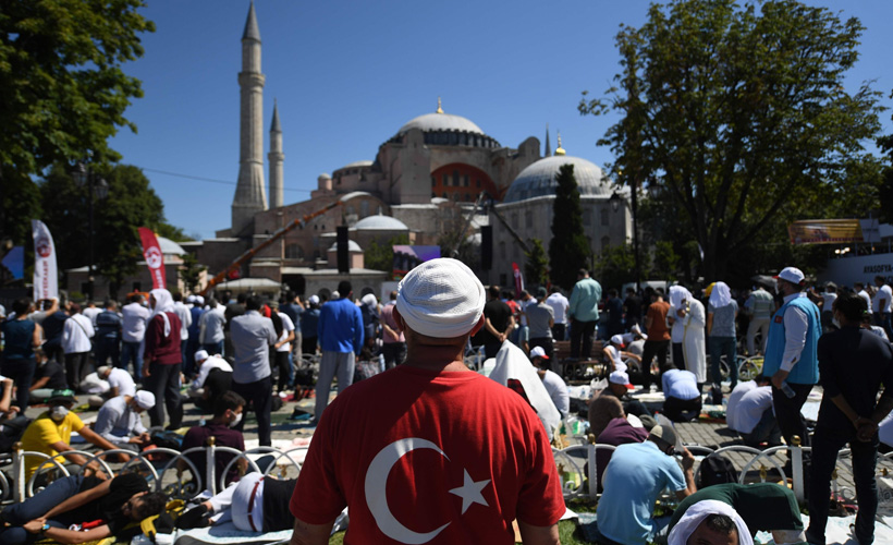 İsmet Mısırlıoğlu Timeturk için yazdı: Avrupalı Türk'ün Ayasofya sevinci