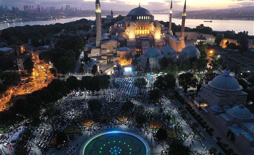 Ayasofya-i Kebir Cami-i Şerifi’nde 3. sabah namazı