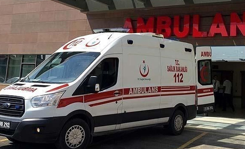Yalova Armutlu'da trafik kazası: 2 ölü, 3 yaralı