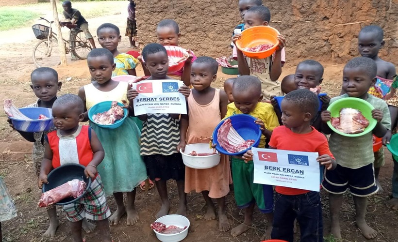 'Hz. İbrahim'in ateşine su taşıyan karınca misali çalışıyoruz'