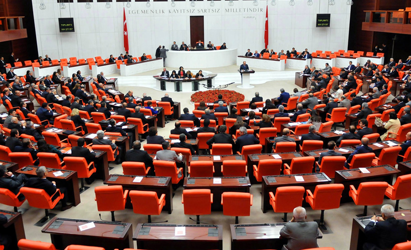 Sosyal medya düzenlemesi Meclis’ten geçti