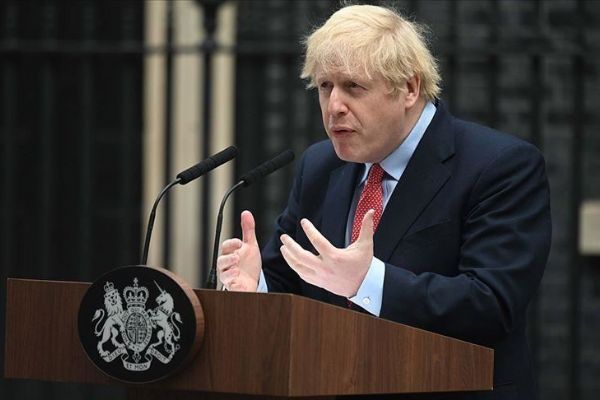 İngiltere Başbakanı Johnson, Kovid-19 önlemlerini gevşetme kararının ertelendiğini açıkladı