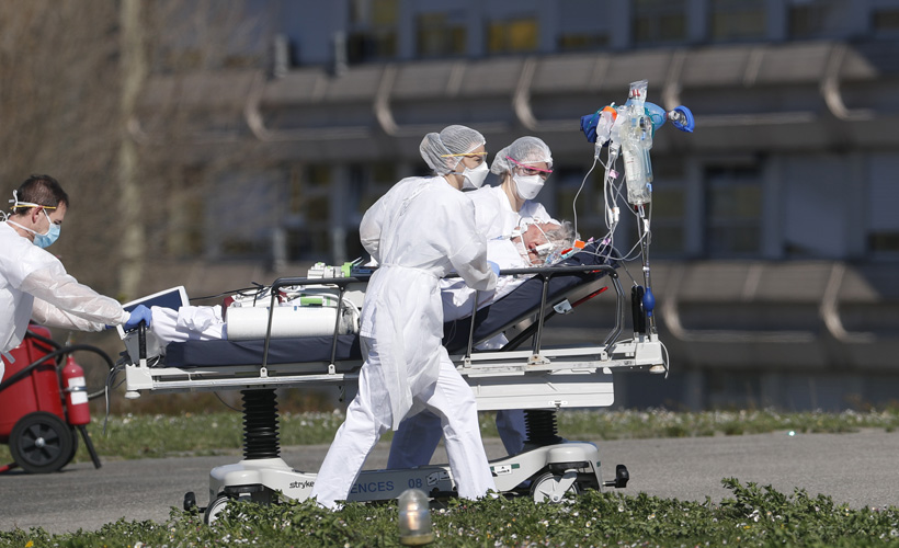 Dünya genelinde koronavirüs vakaları 18 milyonu aştı