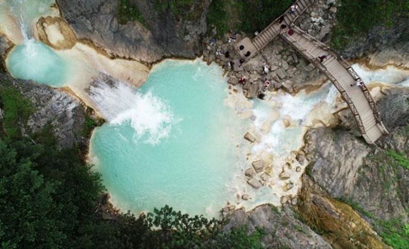 'Mavigöl' turkuaz rengiyle doğal güzelliğine büründü