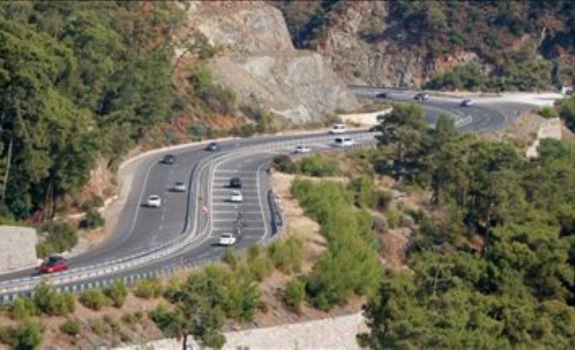 Turizm merkezlerindeki trafik havadan denetlendi