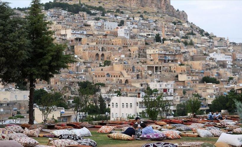 Mardin'in taş evlerinde yıldızlı 'dam palas' keyfi