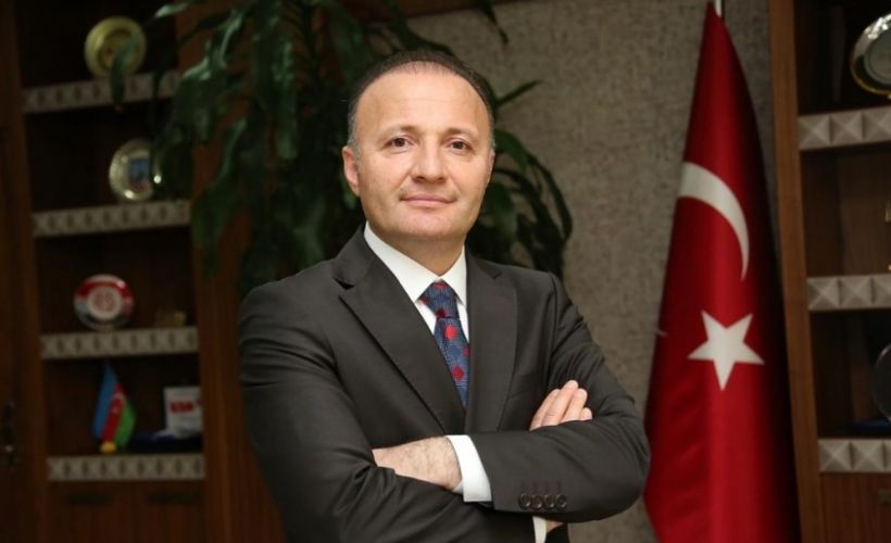 Yüksek lisans ve doktora tezleri elektronik ortamda imzalandı