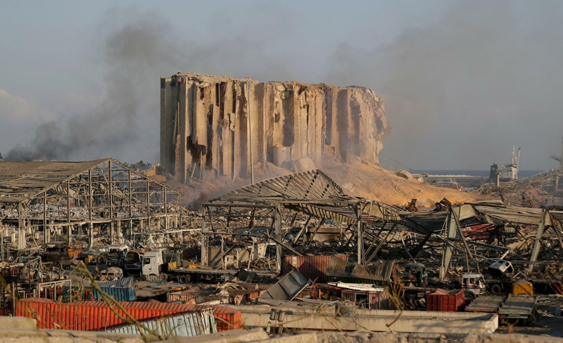 Beyrut Limanı’ndaki patlama sonrası istifa