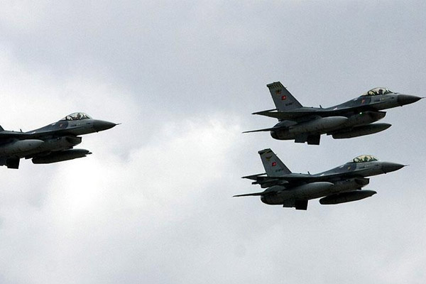 Irak'ın kuzeyine hava harekatı