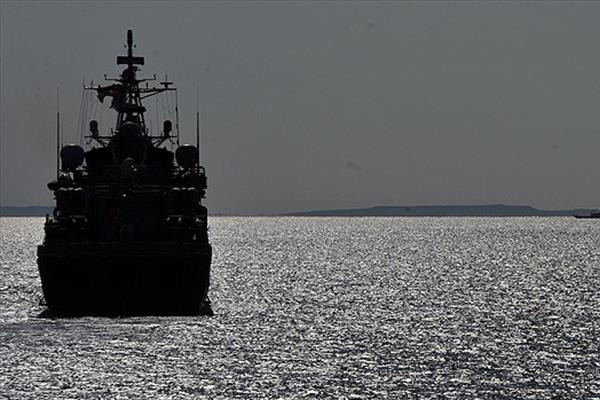 İran Aden Körfezi’ne askeri filo gönderdi