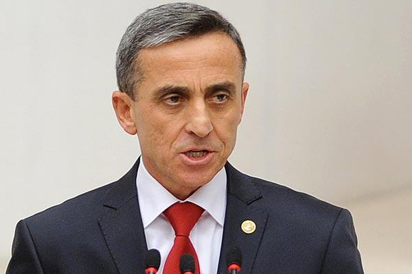 'Türkler tasarı ile Alman toplumuna yabancılaşabilir'