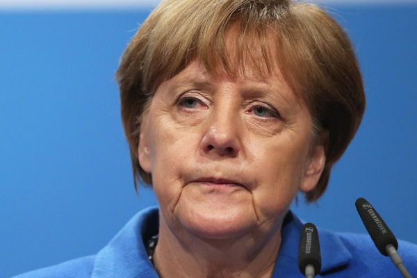 Merkel 'soykırım' oylamasına katılmayacak