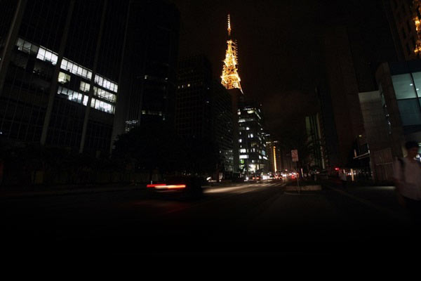 Fransa'da elektrik ve gazı kestiler