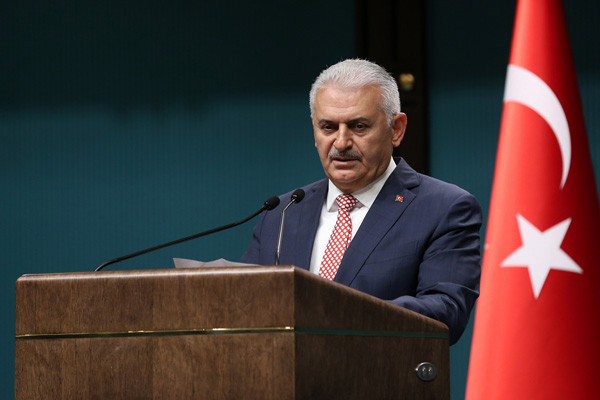 Binali Yıldırım'dan Almanya'da onaylanan tasarı hakkında ilk açıklama