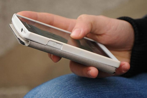 Dolandırıcıya kanıp evini sattı