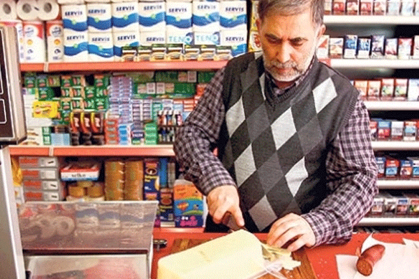 AVM'ler bakkalları birer birer kapattı