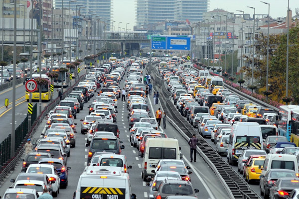 Plakasını çaldıranlara yeni plaka