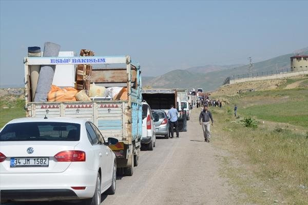 Yüksekova’da dönüşler sürüyor