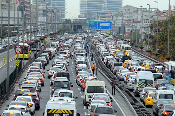 İstanbul'da bazı yollar trafiğe kapatılacak