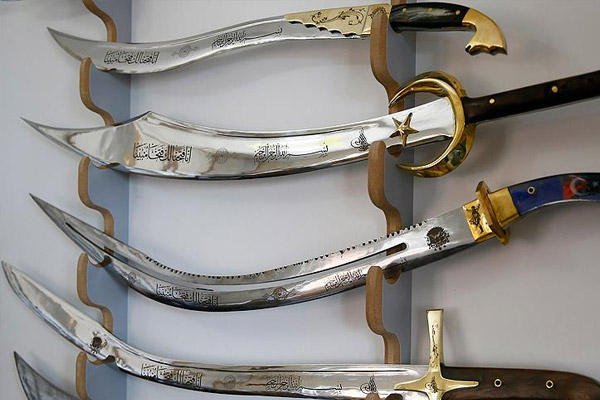 Osmanlı kılıçları hediyelik eşya oldu