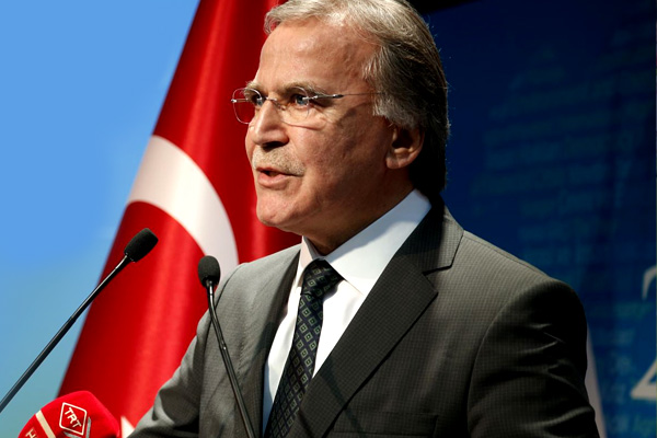 Mehmet Ali Şahin: Cumhurbaşkanı da mesajının ayakta dinlenmesinden rahatsız olmuştur