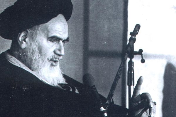 İran devrimi öncesi Humeyni'nin ABD ile görüştüğü ortaya çıktı