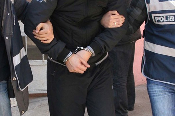 Akdeniz Üniversitesi'nde 19 tutuklama