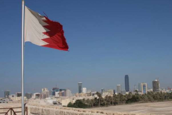 Bahreyn'de kaçakları taşıyan tekneye baskın