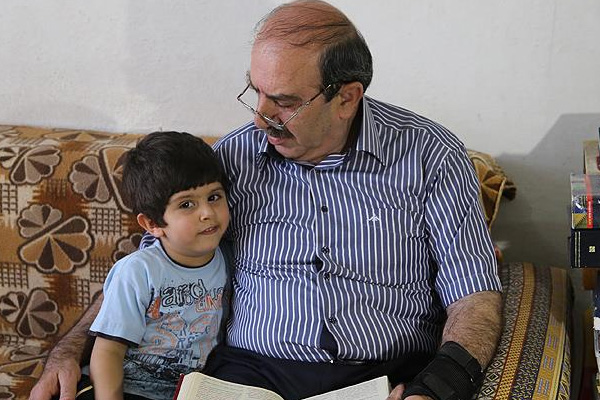 Baba ve oğul Esed, hayatını kararttı