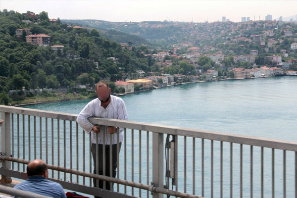 FSM Köprüsü’nde intihar girişimi