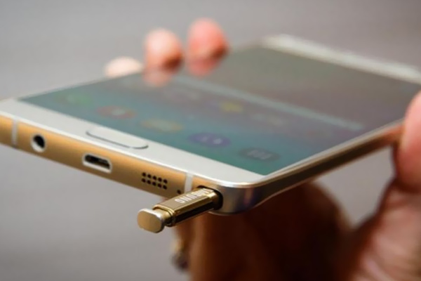 Samsung'dan Apple'a yeni bir suçlama