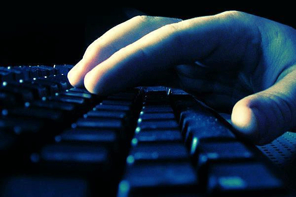 Müslümanları tehdit eden kişiye dava açıldı