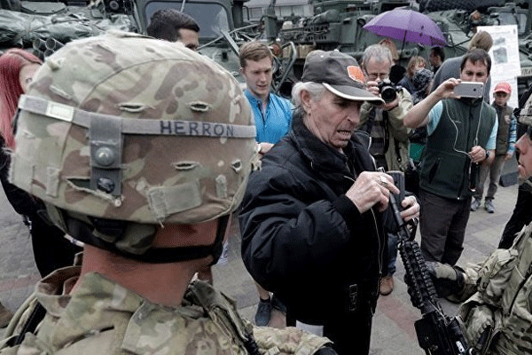 Letonya'da ABD askerlerine tepki