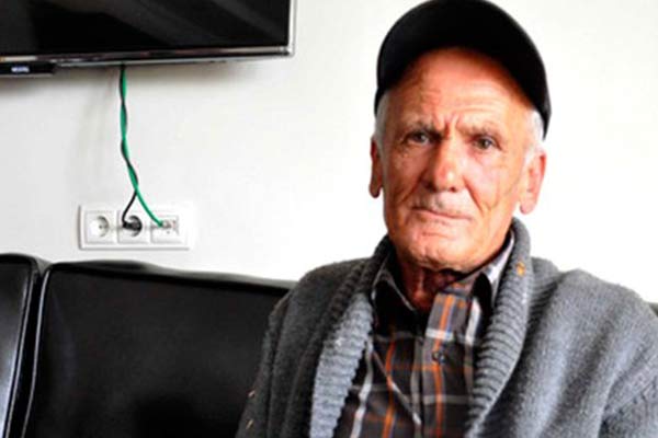 68 yaşında ehliyet aldı