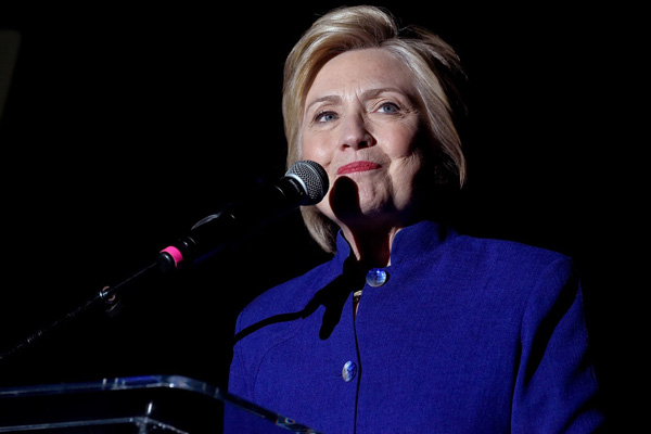 Clinton'ın adaylığının kesinleştiği gün 'aile içi şiddet' iddiaları!