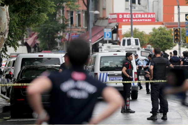 Başbakan saldırı bölgesinde