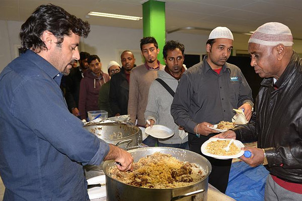 Avustralya polisinden öğrencilere iftar