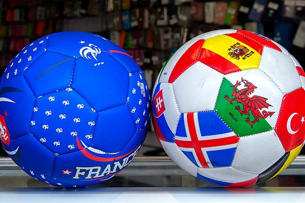 EURO 2016'da perde açılıyor