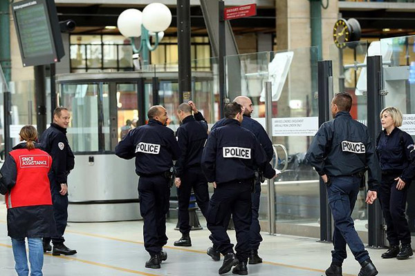 Fransa'da açık havada maç yayınlanmayacak