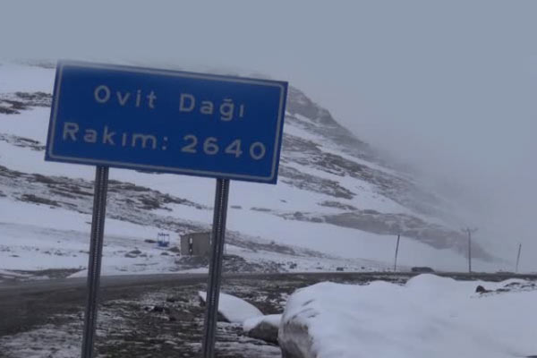 Rize'ye Haziran'da kar yağdı