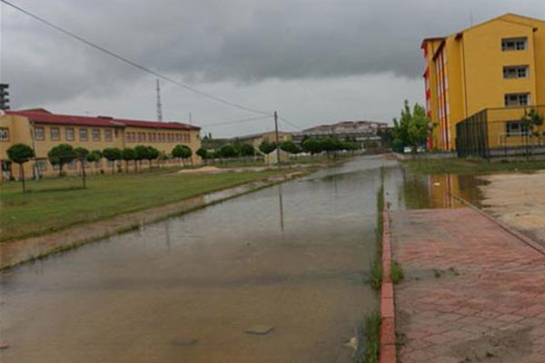 Sivas'ta okullar iki gün tatil edildi