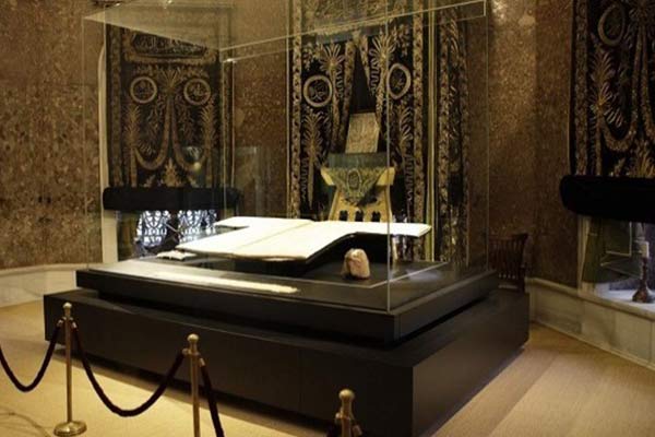 Hırka-i Şerif ziyarete açılıyor