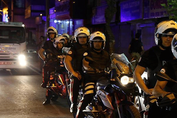 Diyarbakır'da 500 polisle operasyon