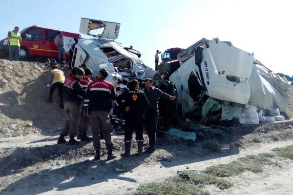 Konya'da katliam gibi kaza: 10 ölü